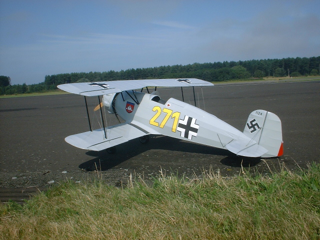 dave platt bucker jungmeister flying scale model aircraft