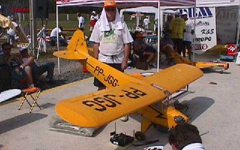 piper j3 cub flying scale model aircraft